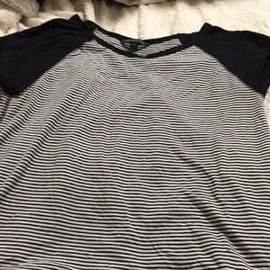 American Eagle tee